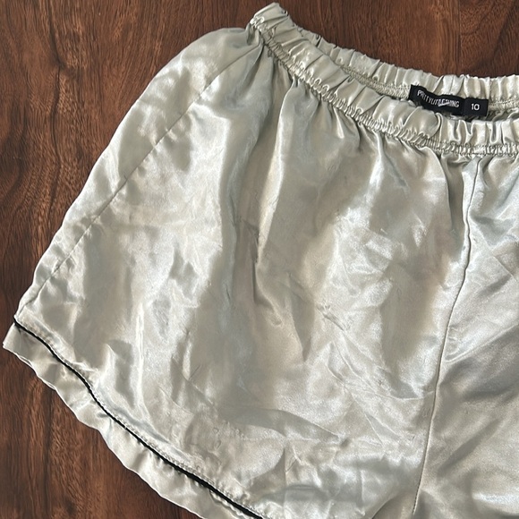 Green Beige Prettylittlething Sleep Shorts - Picture 2 of 3